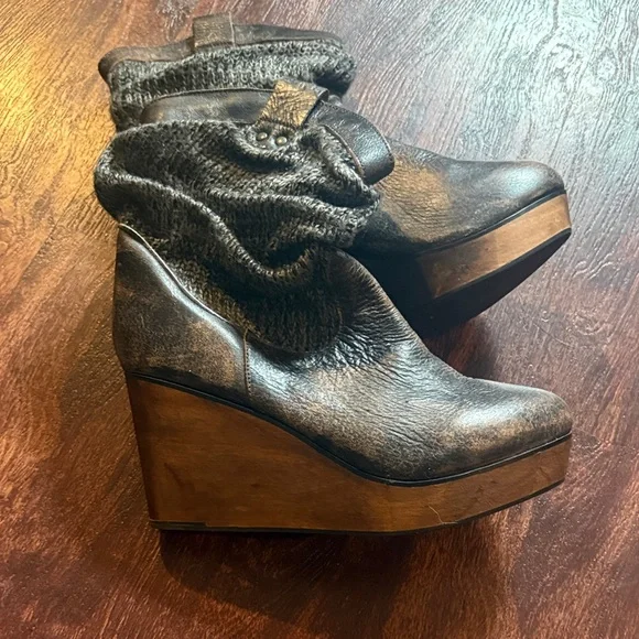 Bed Stu Wedge Boots - Picture 3 of 10
